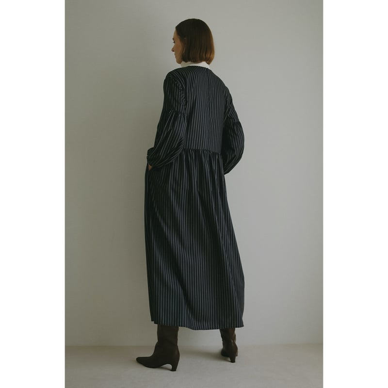 MANOF マノフ　ワンピース S MANOF（マノフ）の「SIDE OPEN LADY ONE PIECE（ワンピース