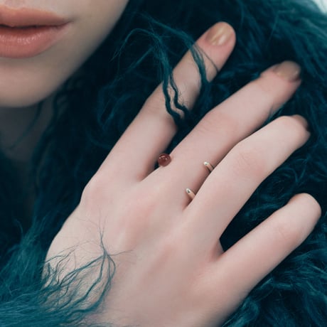 ポメころび◆フローライト×MOPダブレットピアス✧ボタニカルカービング ポメころび◇フローライト×MOPダブレットピアス✧ボタニカル