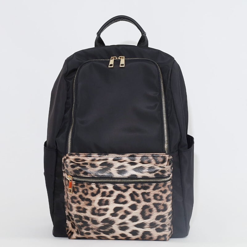 コーデのポイントになるアニマル柄リュック☆ポケット付10ポケ