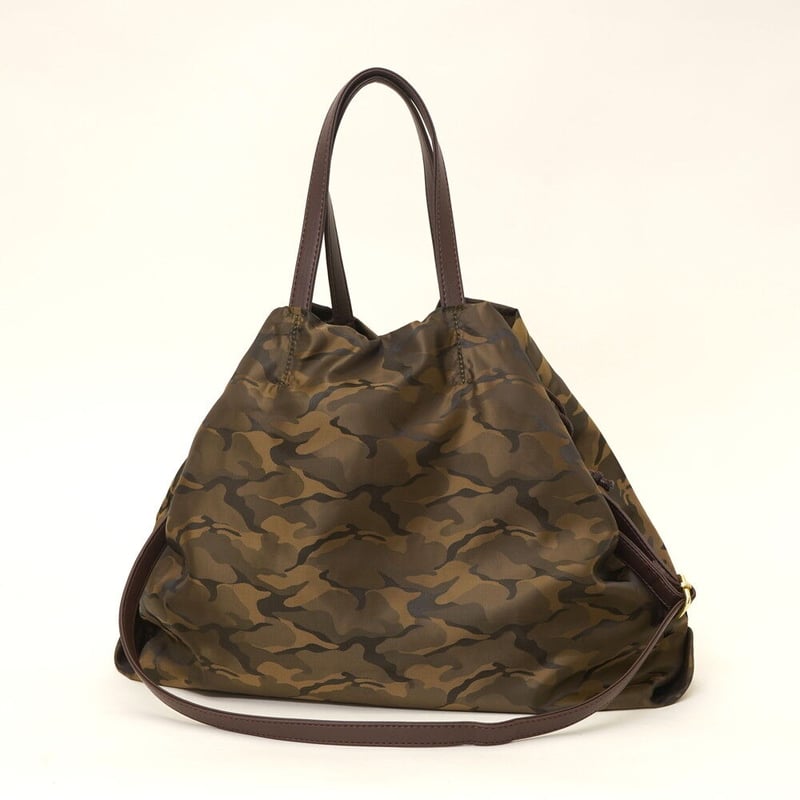 シックカラー＆カモフラ柄で大人コーディネート☆】カモフラ柄ナイロン