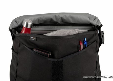 Messenger Bag 23L Black