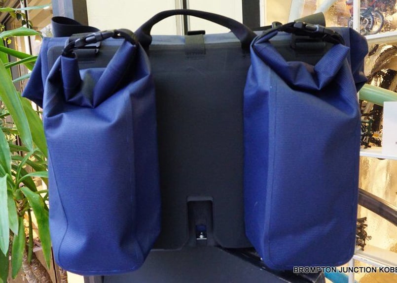 Roll Top Waterproof Bag 25L Navy | BROMPTON JUN...