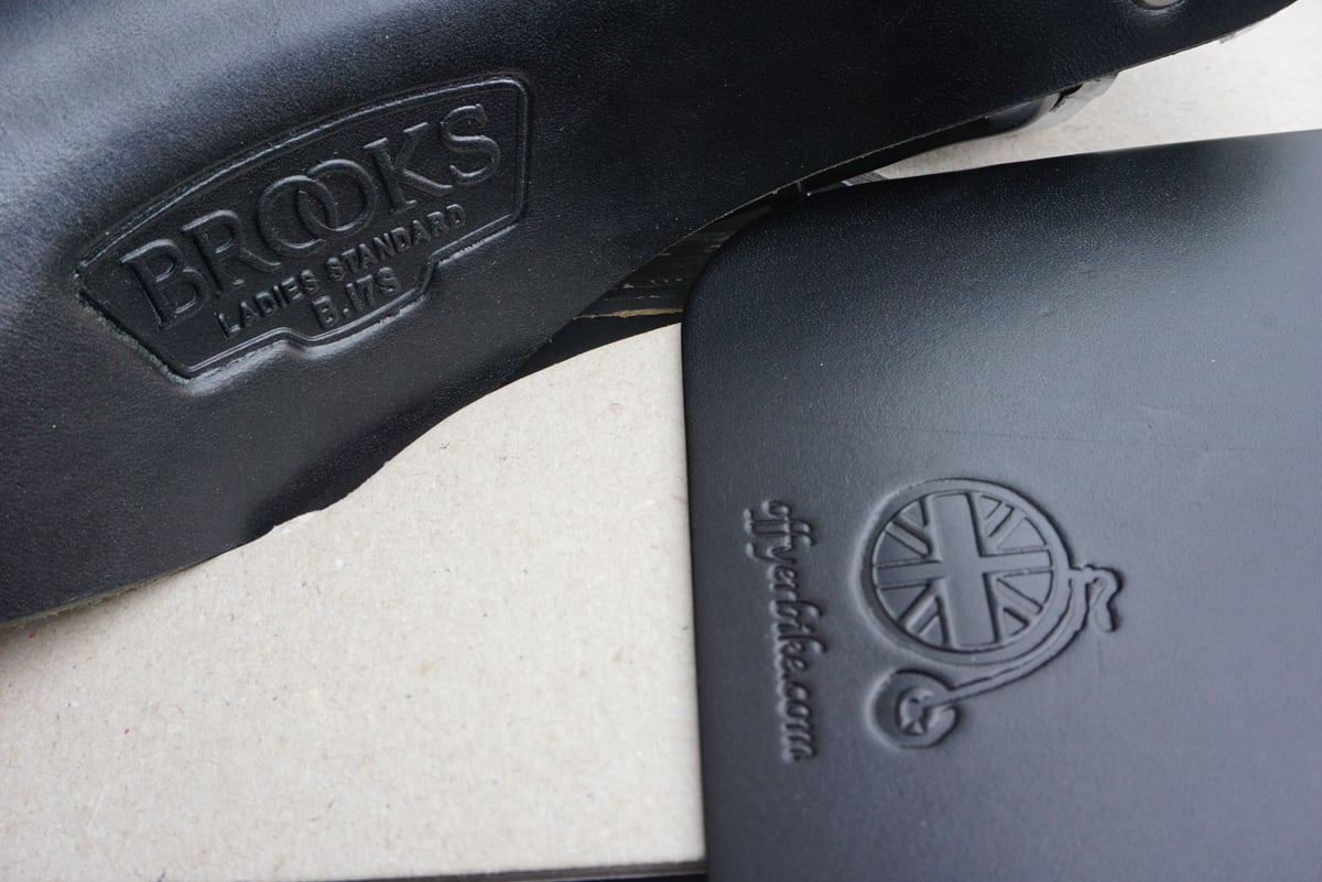 Off yer bike [Leather] Black ブロンプトン Off yer bike [On yer shoulder] 【 Leather Sraps