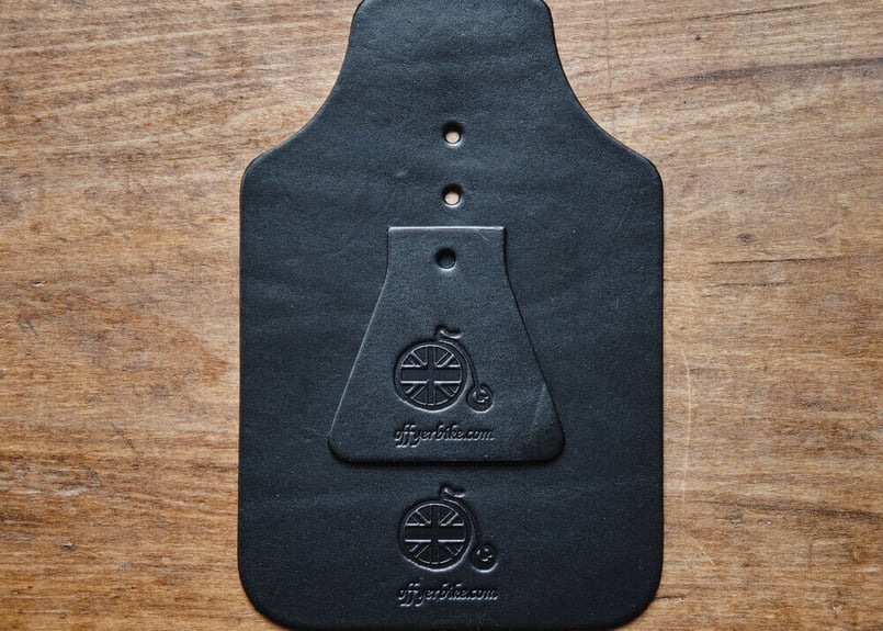Off yer bike [Leather] Black ブロンプトン Off yer bike Leather Mud Flap Set | BROMPTON JU