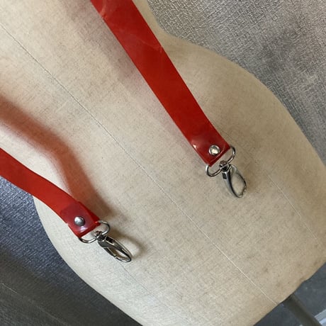 red pvc suspender with big ring GREGOR