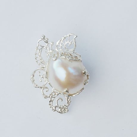 CATEGORY brooch | kiri onlinestore