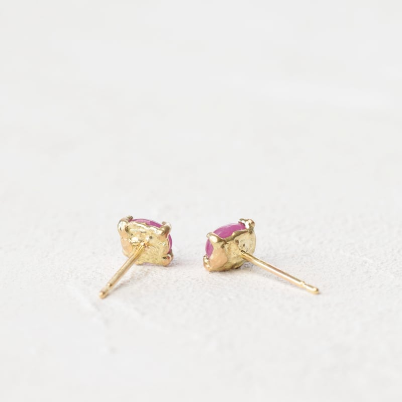 ルビー ピアス（K18） C-300300 | kiri onlinestore