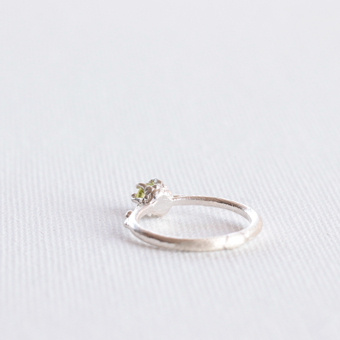 ‧˚₊*̥ ペリドット リング  ‧˚₊*̥ ペリドット リング D-100188 | kiri onlinestore