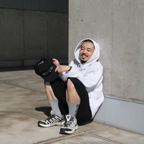 愛と平和 Hoodie / Ash