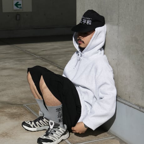 愛と平和 Hoodie / Ash