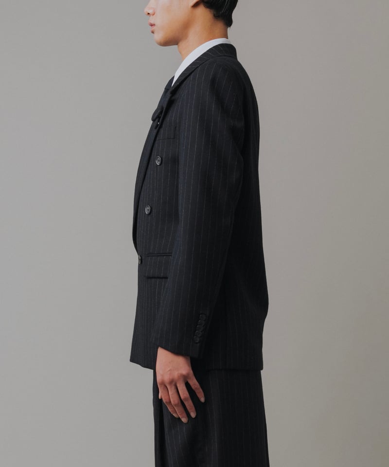 DOUBLE-BREASTED STRIPED JACKET 
