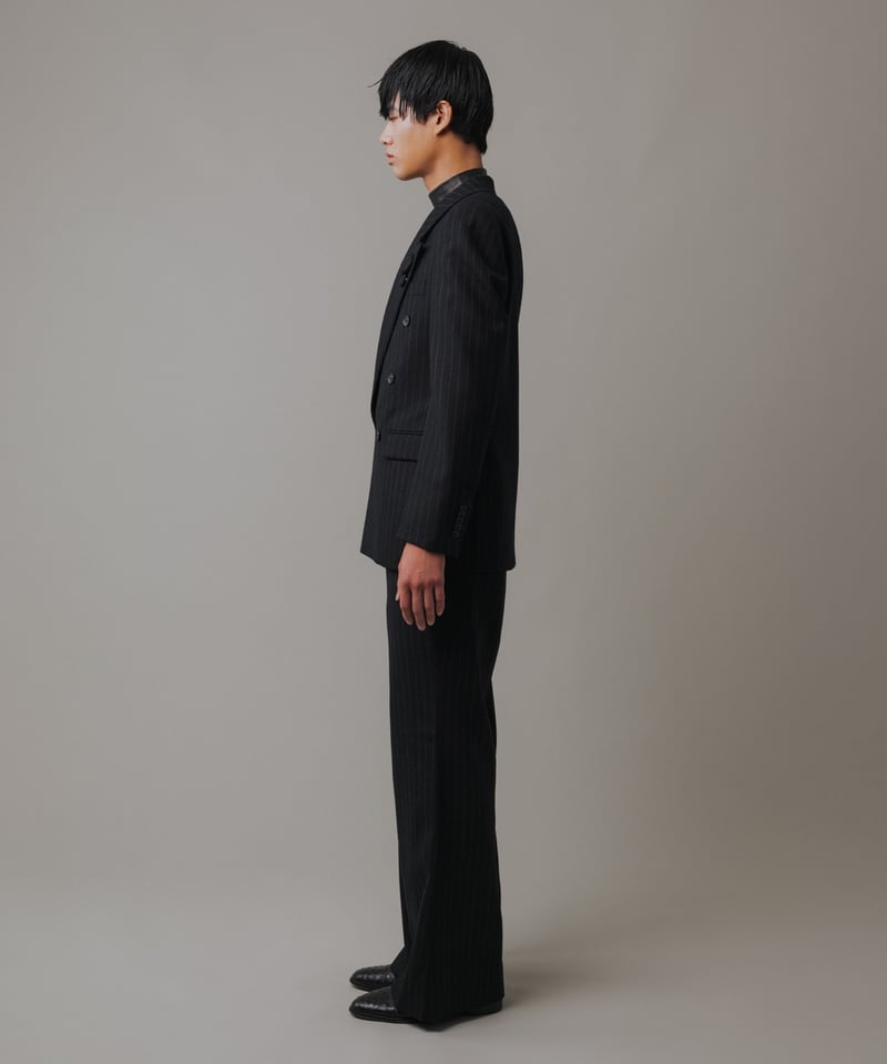 DOUBLE-BREASTED STRIPED JACKET 