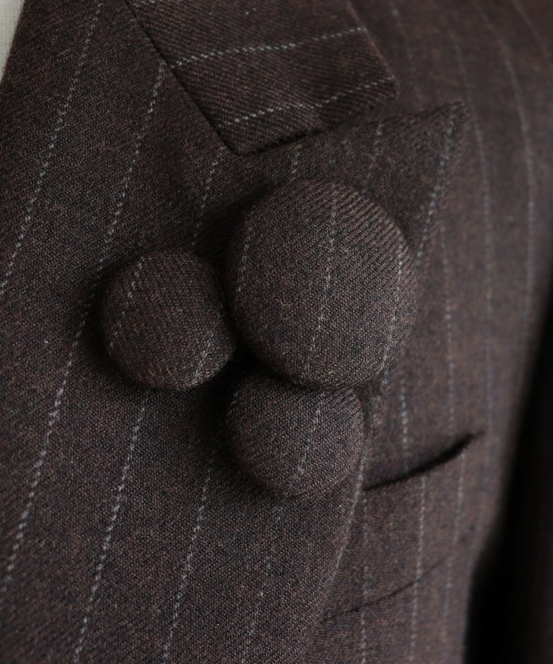 DOUBLE-BREASTED STRIPED JACKET 