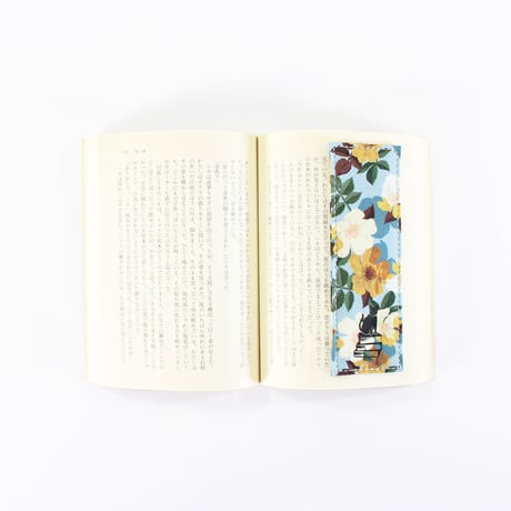 LIBERTY PRINT BOOKMARK 2023 AW SEASONAL