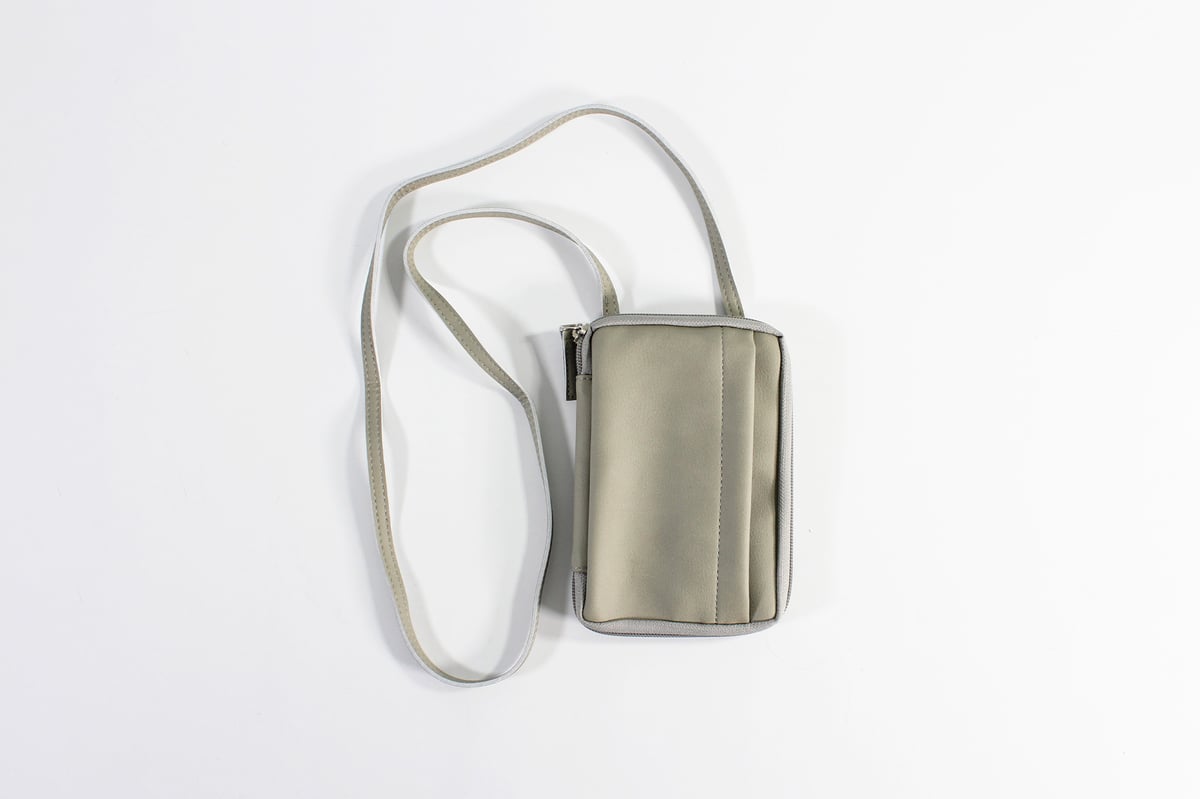 読むしかできないブックショルダー 文庫 | BIBLIOPHILIC