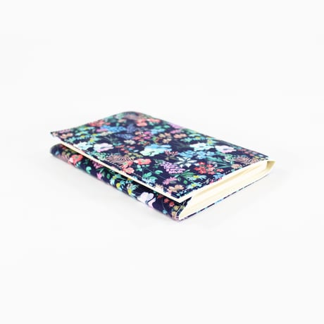 LIBERTY PRINT BOOK COVER 新書 2023 LIBERTY FLOWER MARKET