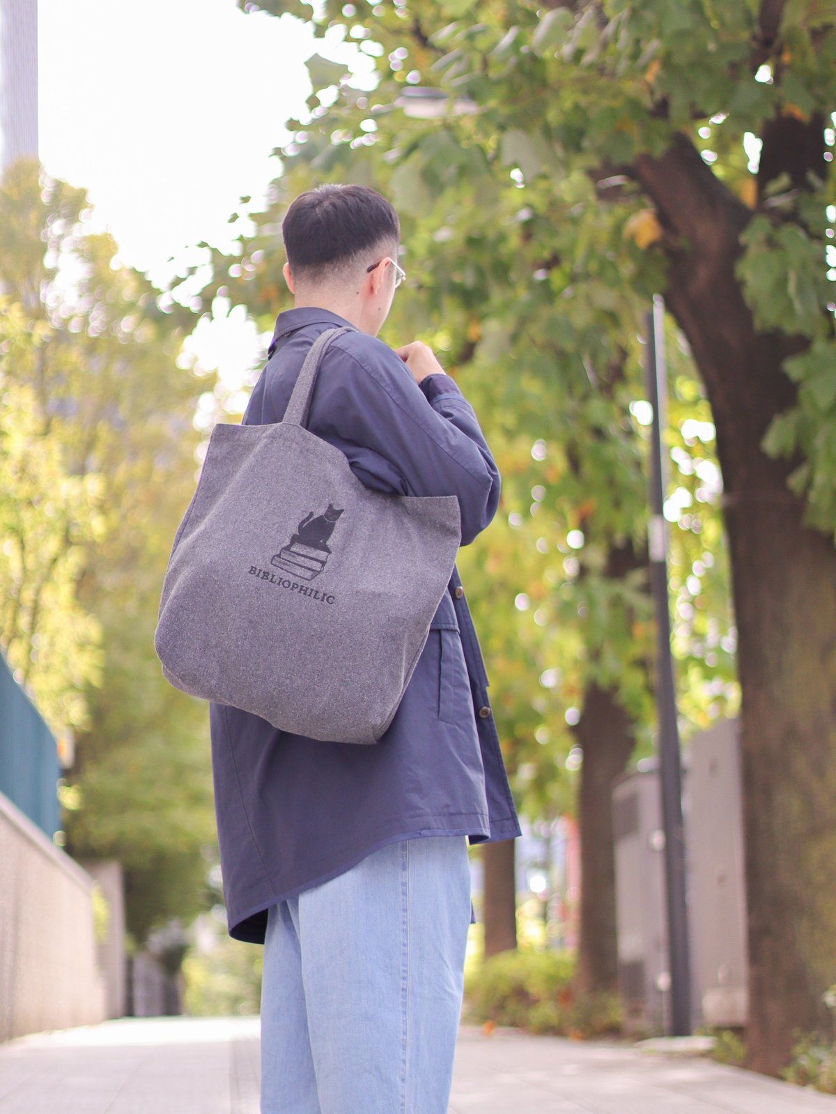 トートバッグ / BIBLIOPHILIC WOOL MELTON TOTE BAG L s