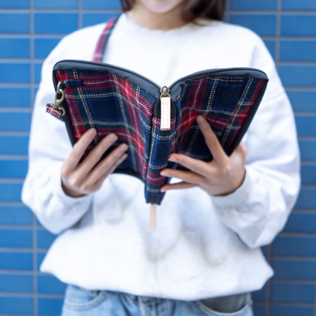 読むしかできないブックショルダー 46判  チェック