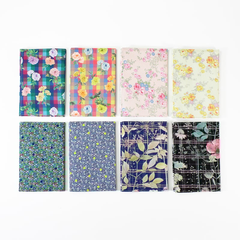ガブリエラブックス　特典 ブックカバー / LIBERTY PRINT BOOK COVER 新書 2024 母の日 S