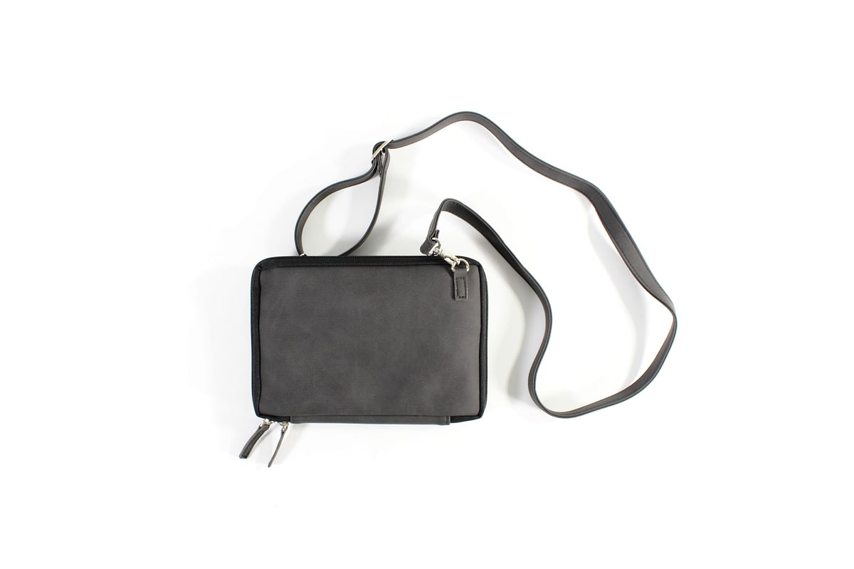 読むしかできないブックショルダー 46判 | BIBLIOPHILIC