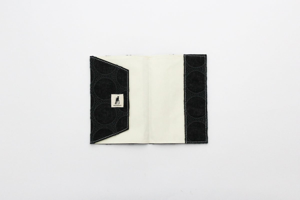 ブックカバー / EMBROIDERY BOOKCOVER CL 文庫 | BIBLIOPHILIC