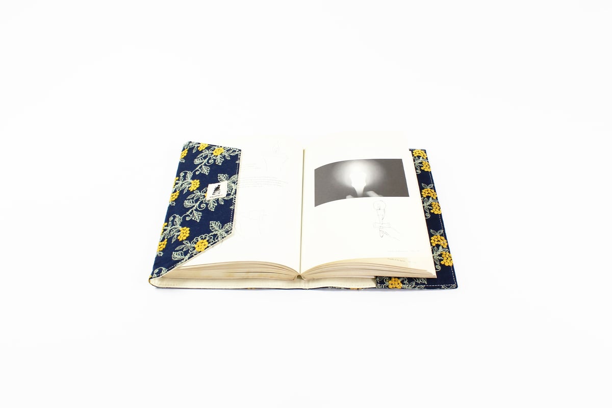 ブックカバー / EMBROIDERY BOOKCOVER A5判 23AW | BIBLIO