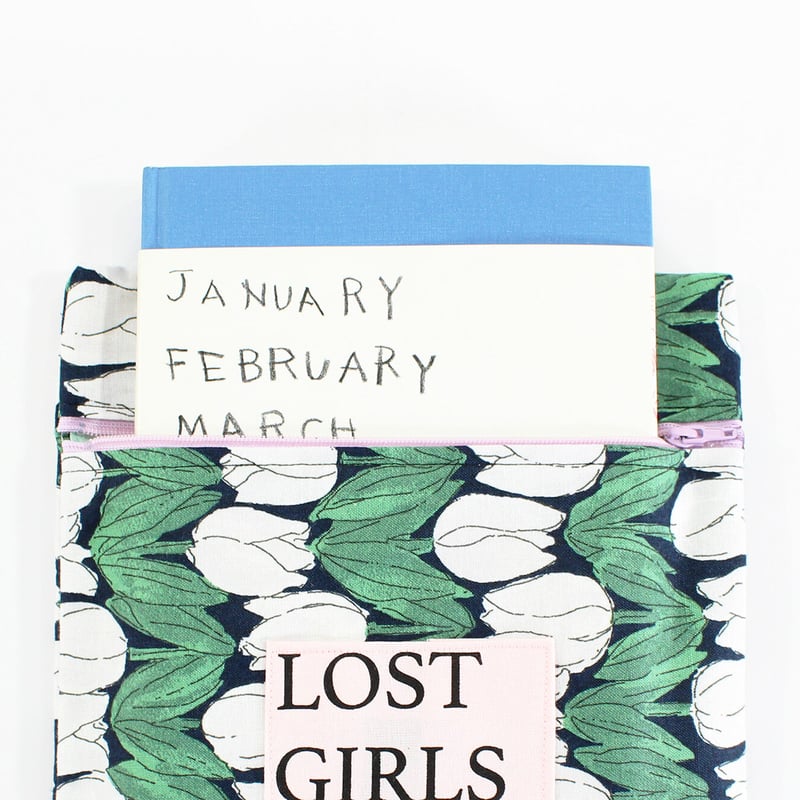 Nine Stories BOOK POUCH TULIP | BIBLIOPHILIC