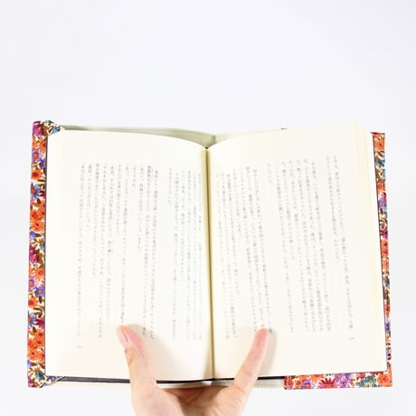 ブックカバー / LIBERTY PRINT BOOK COVER 46判 2023 LIBERTY FLOWER MARKET
