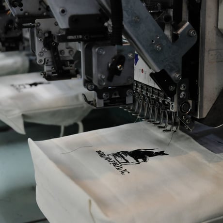 数量限定　Nukeme  ×  BIBLIOPHILIC  グリッチ刺繍キャンバストートバッグ Sサイズ