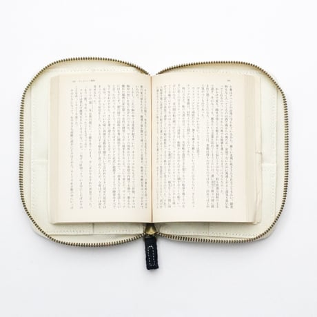 ブックポーチ / EMBROIDERY BOOKPOUCH CL 25AW