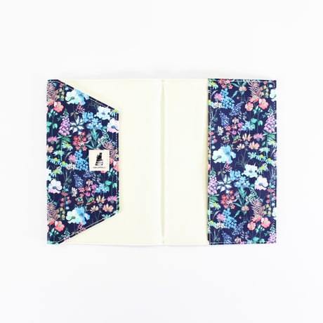 ブックカバー / LIBERTY PRINT BOOK COVER 46判 2023 LIBERTY FLOWER MARKET