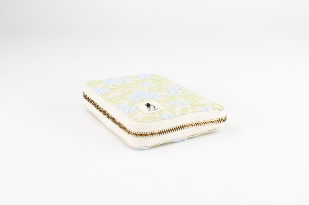 ブックポーチ / EMBROIDERY BOOKPOUCH 25AW | BIBLIOPHILIC