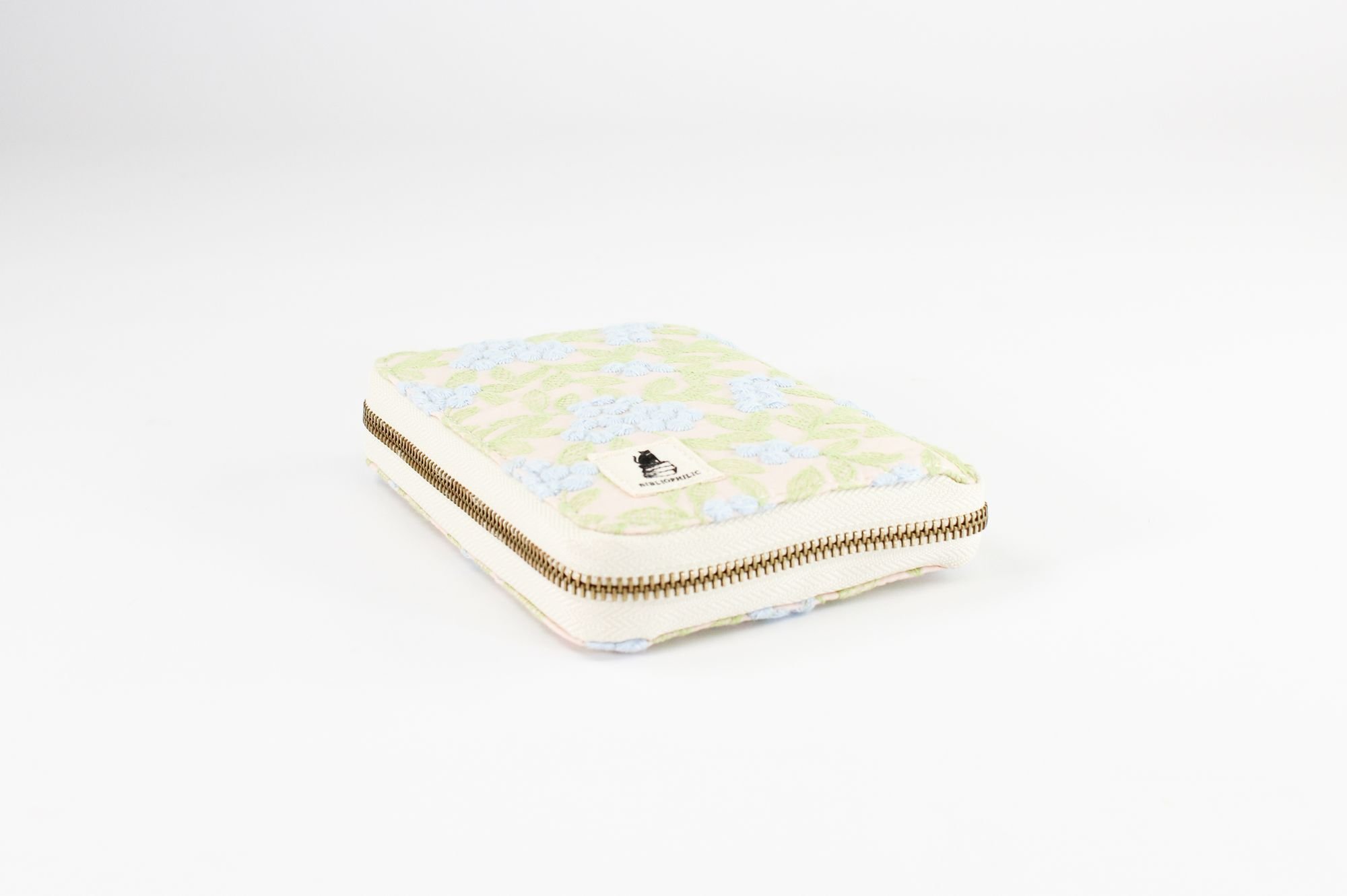 ブックポーチ / EMBROIDERY BOOKPOUCH 25AW | BIBLIOPHILIC