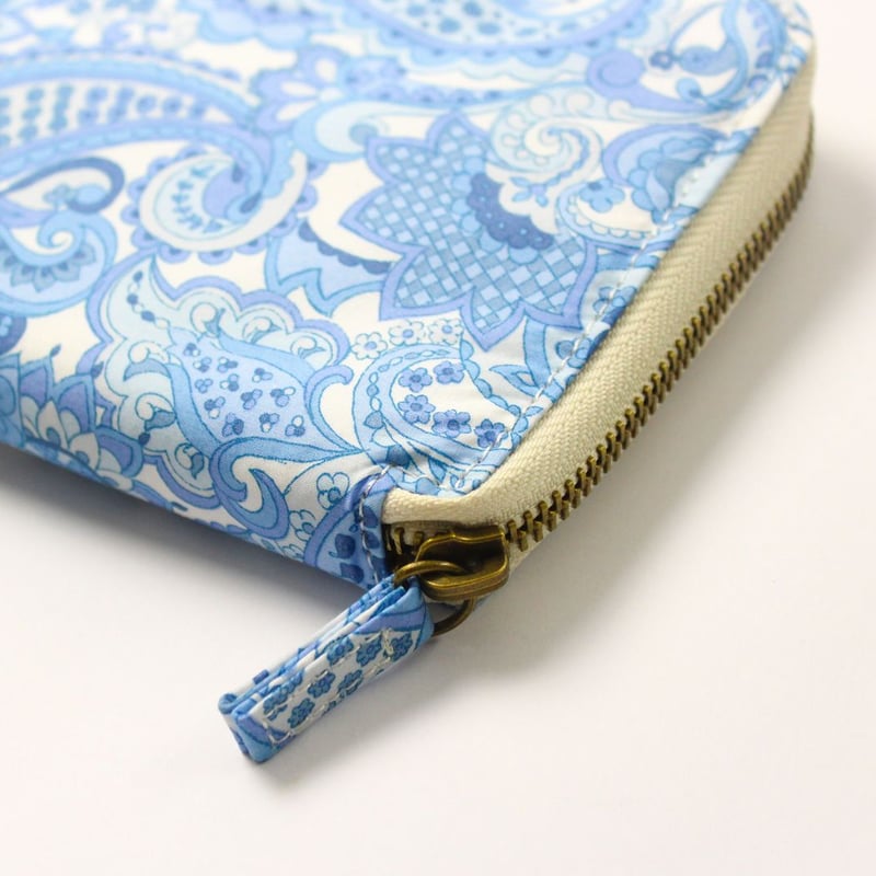 〈 リバティ 〉ラミネート・ブックポーチ 問い合わせページ ブックポーチ / LIBERTY PRINT BOOK POUCH 文庫 2026SS SEA