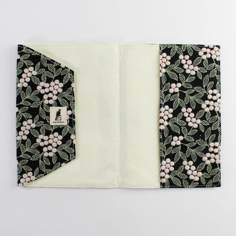 ブックカバー / EMBROIDERY BOOKCOVER 46判 25AW | BIBLIO