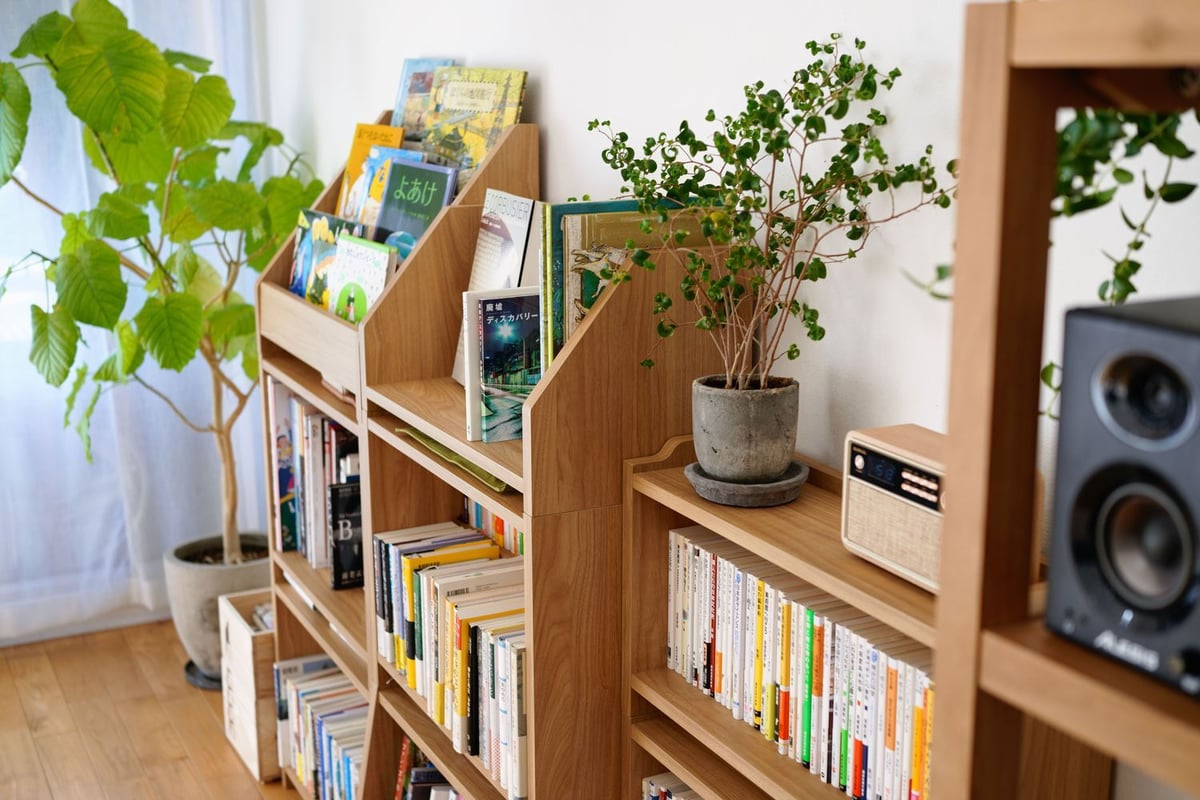 ブックシェルフ 黒猫の本棚 STACKING SHELF FACE | BIBLIOPHILIC