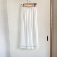 【Bed&Breakfast ベッド＆ブレイクファースト】Satin YORYU Skirt in White