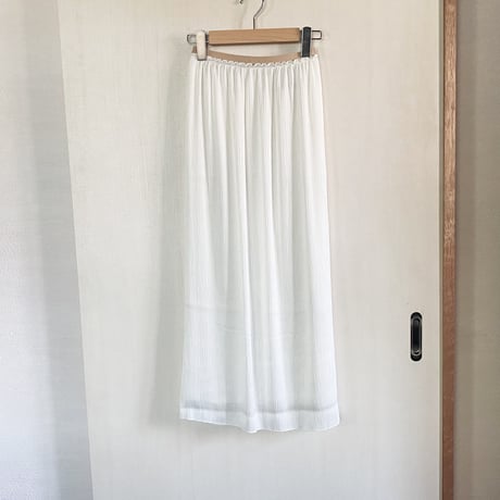【Bed&Breakfast ベッド＆ブレイクファースト】Satin YORYU Skirt in White