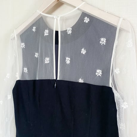 【Greed International グリードインターナショナル】Small Flower embroidery Dress in Navy/Khake