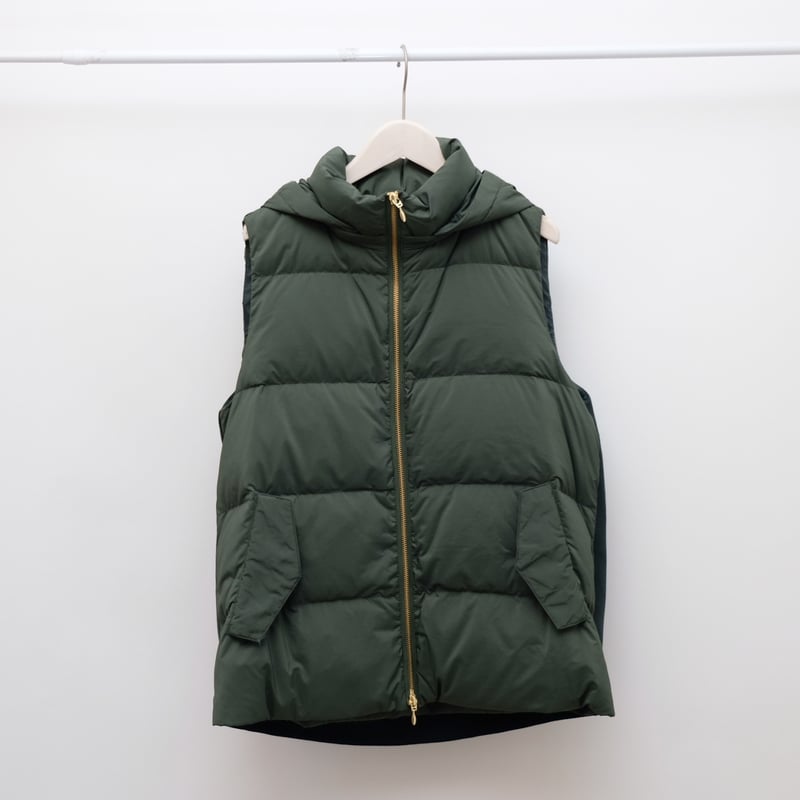 QTUME】ダウンベストin Black/ Green/Beige | quan QTUME】ダウンベストin Black/ Green/Beige | quan