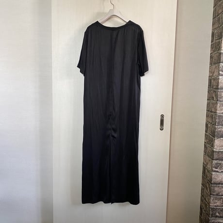【Bed&Breakfast ベッド＆ブレイクファースト】Tumbler Finishing Satin Tee Dress in Black