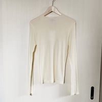 【Bed&Breakfast ベッド＆ブレイクファースト】Cosmorama Wool Slim Crew Neck Top in Off White
