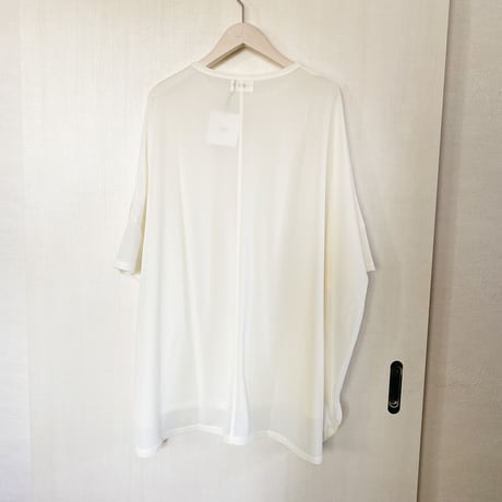 【siro シロ】 poncho T in off/lightgray/black