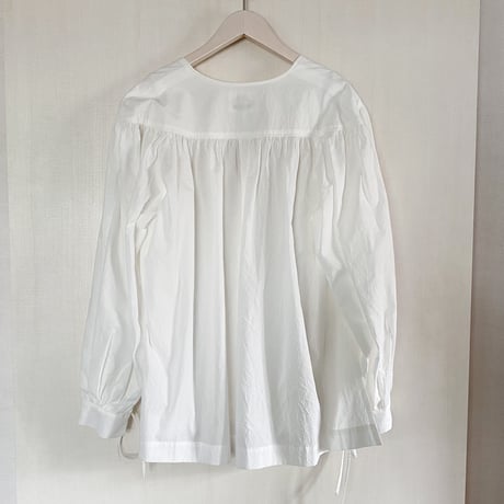 【Bed&Breakfast ベッド＆ブレイクファースト】Cordlane Natural Sun-dried Wash Puff Blouse in White