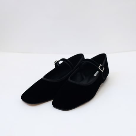 【oblada】ベロア　MARY JANE SHOES＜ F2410IT03＞
