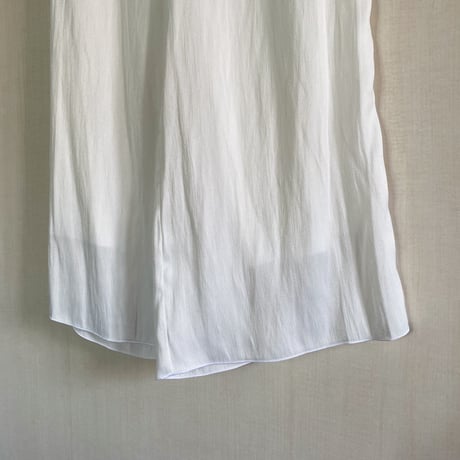 【Bed&Breakfast ベッド＆ブレイクファースト】Tumbler Finishing Satin Pants in Off White