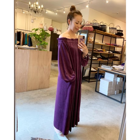 【mieyamieya ミエヤミエヤ】Velor Onepiece(ベロアワンピース） in purple/black