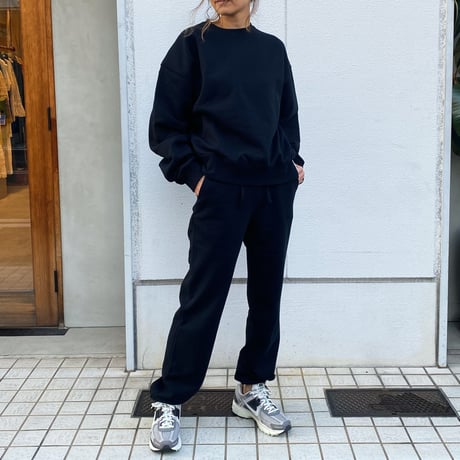 【Bed&Breakfast ベッド＆ブレイクファースト】Standard Soft Sweat Tops in Black