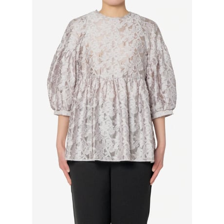 【Greed International グリードインターナショナル】Shiny Flower Jacquard Puff Blouse Lt Gray