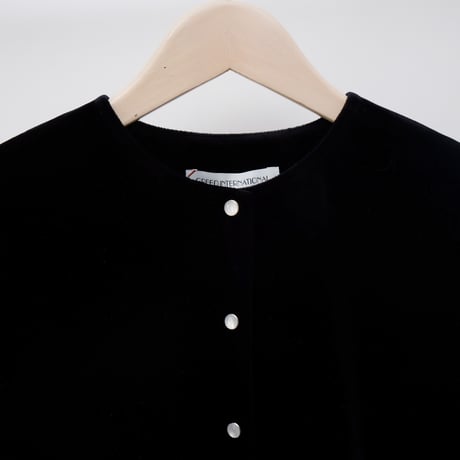 【Greed International グリードインターナショナル】 Chantique Velour Cardigan in Black